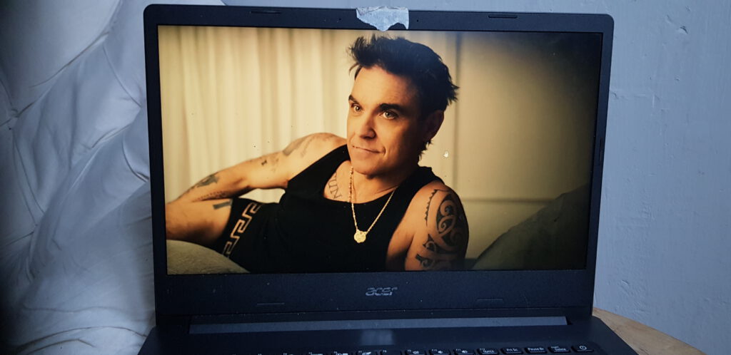 Robbie Williams | Mini Docu Review