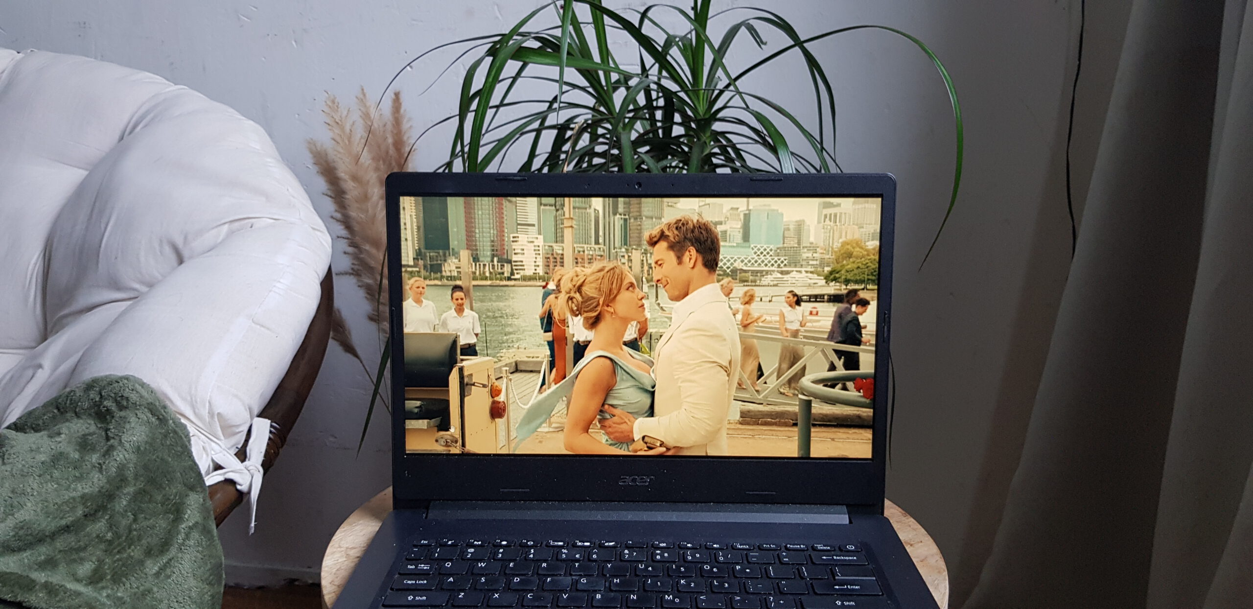 Anyone but you | Movie Review