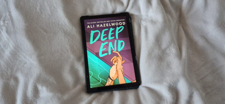 Deep End – Ali Hazelwood | Book Review