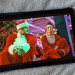 jingle bell heist netflix christmas movie review